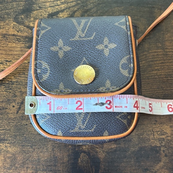 Authentic Louis Vuitton Monogram Mini Lin Pochette Cancun Crossbody Pouch - Picture 12 of 13